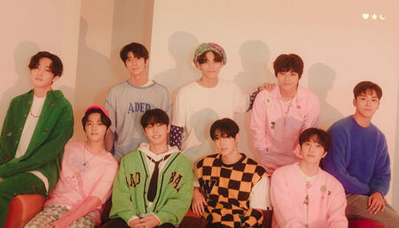 SF9
